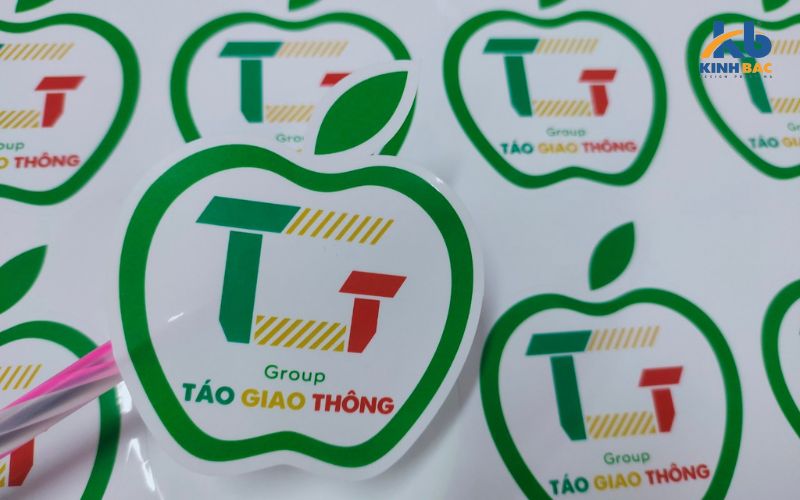 In tem decal cán bóng giúp bảo bệ bề mặt tem 